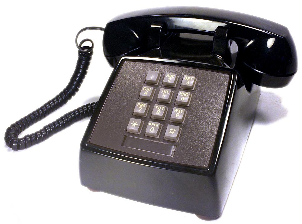 Verizon looks to end landline phone service