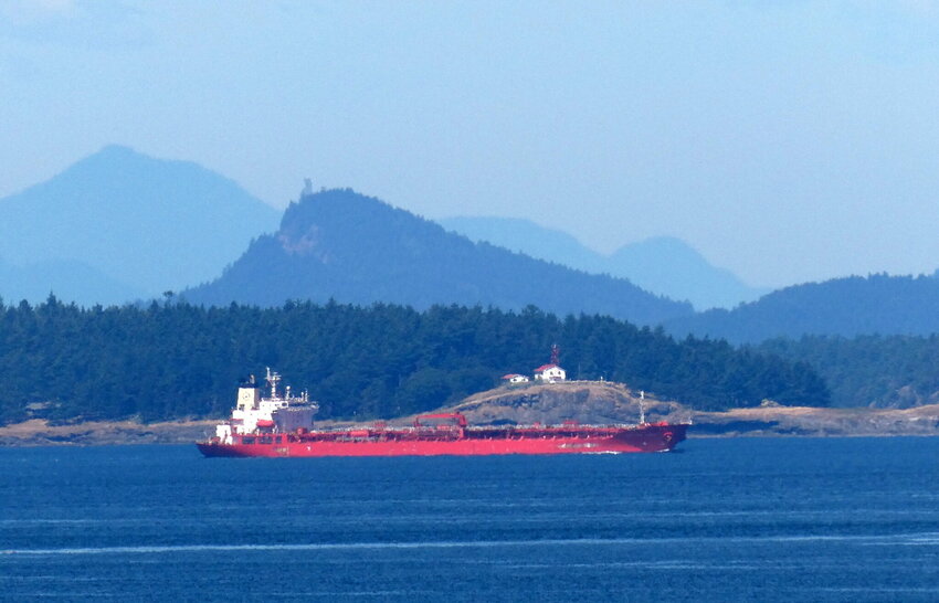 Washington state governor 'disappointed' Canada is fast-tracking new oil pipeline to B.C.