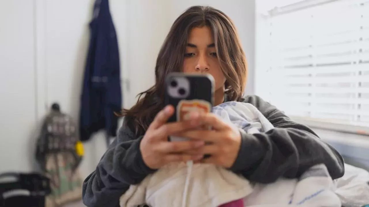 How parents can mitigate the dangers of digital media