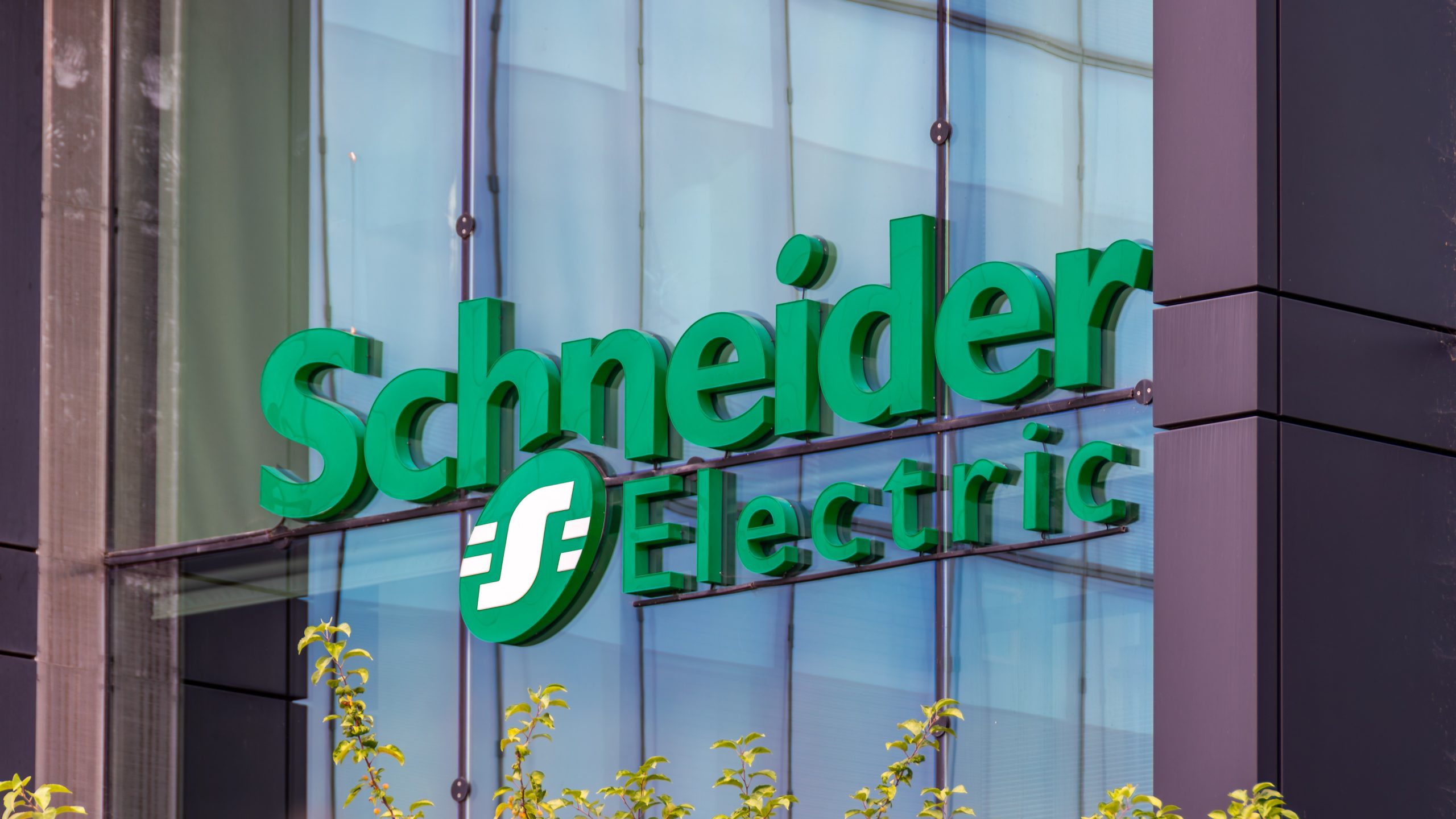 France’s Schneider Electric nears B deal to buy US software group PTC